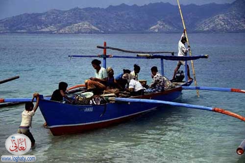 outrigger boat