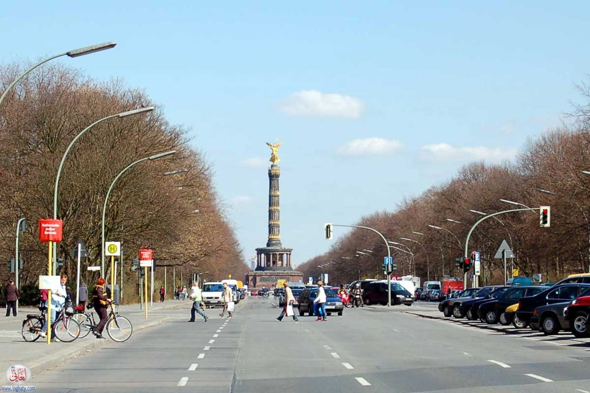 strasse-17-Juni-02